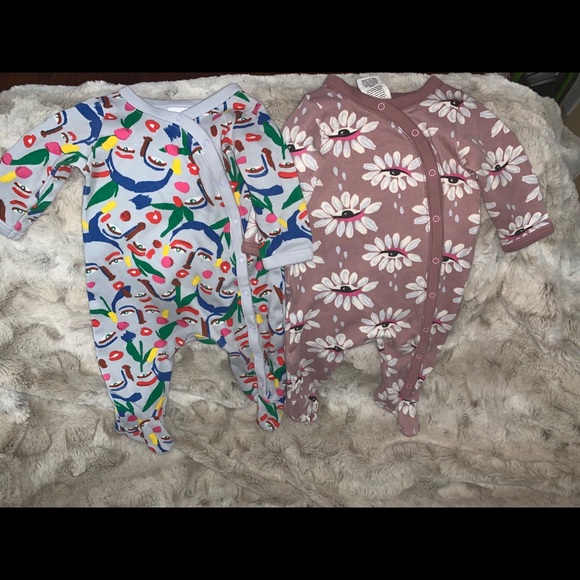 Newborn Onesie - Picture 5 of 5